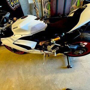 2021 Ducati V2 comfort seat and heat shield.